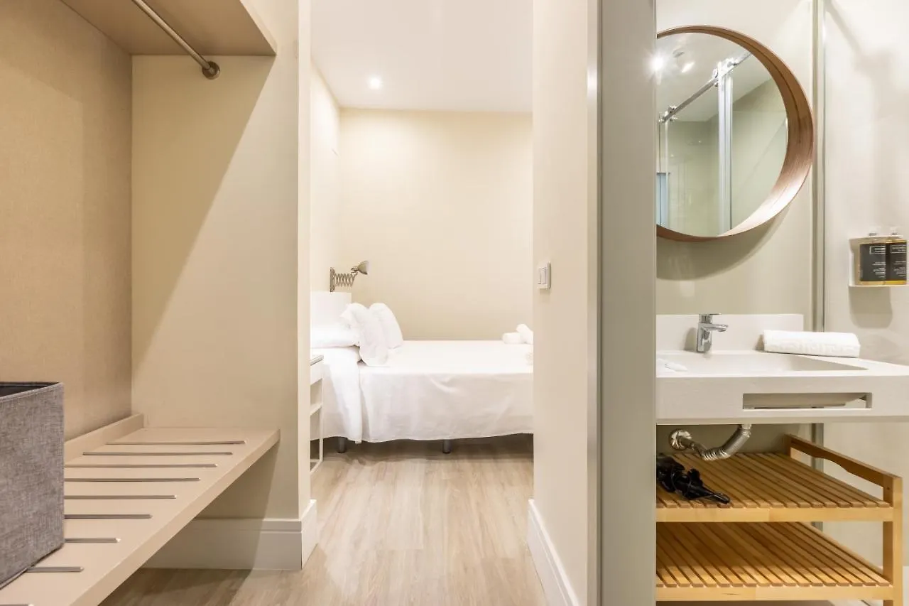 Kayser Premium Suites Seville 0*,
